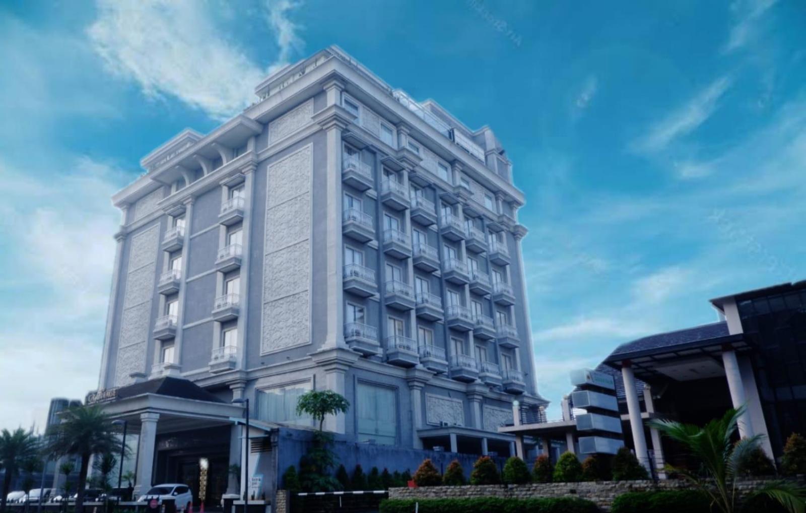 The Grantage Hotel & Sky Lounge Serpong Exterior photo